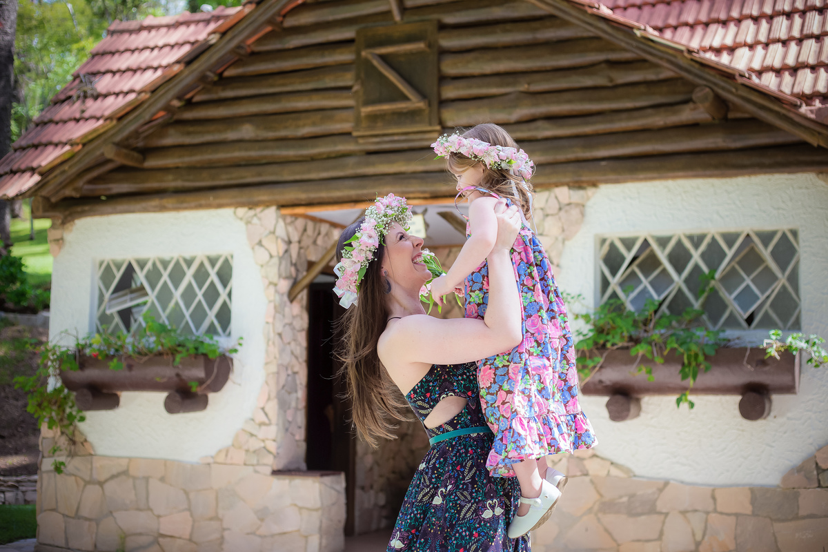 Família, criança, infantil, bagunça, smash the cake, smash the water, alegria. 