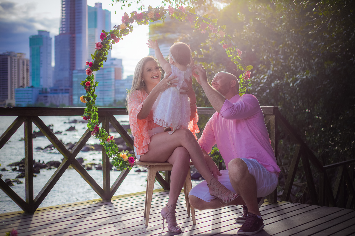 Família, criança, infantil, bagunça, smash the cake, smash the water, alegria. 