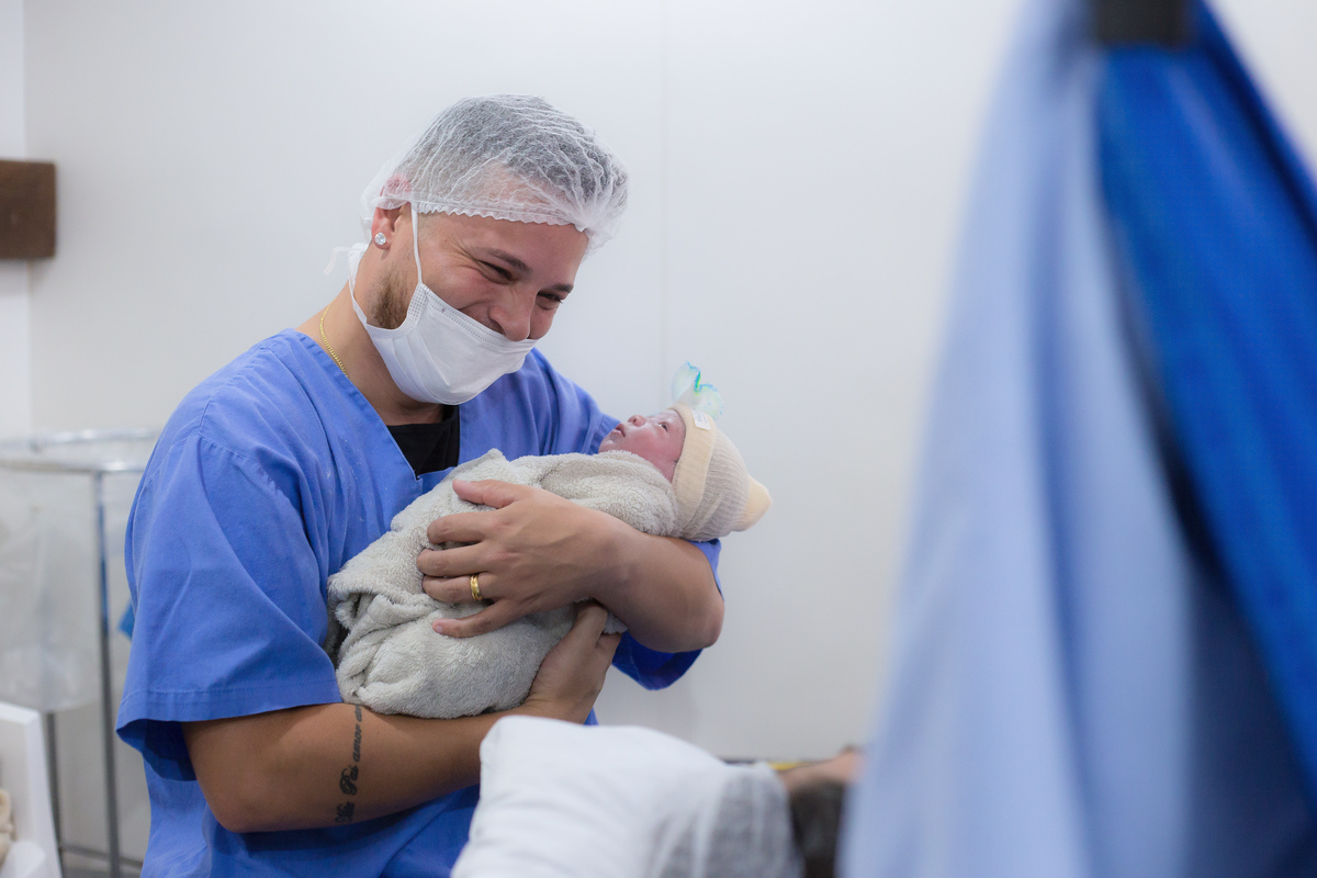 Nascimento, parto, cesariana, hospital, neném, semanas.