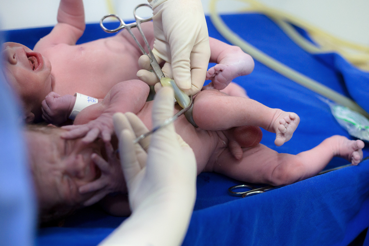 Nascimento, parto, cesariana, hospital, neném, semanas.