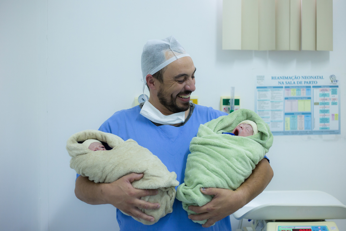 Nascimento, parto, cesariana, hospital, neném, semanas.