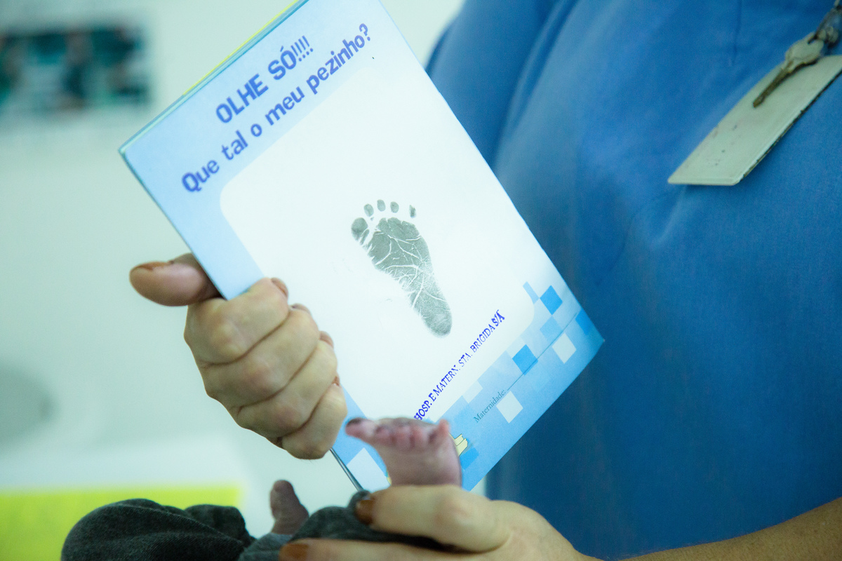 Nascimento, parto, cesariana, hospital, neném, semanas.