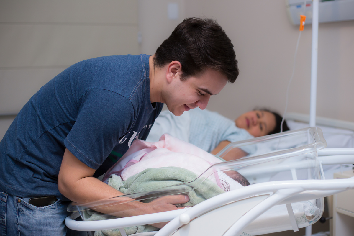 Nascimento, parto, cesariana, hospital, neném, semanas.