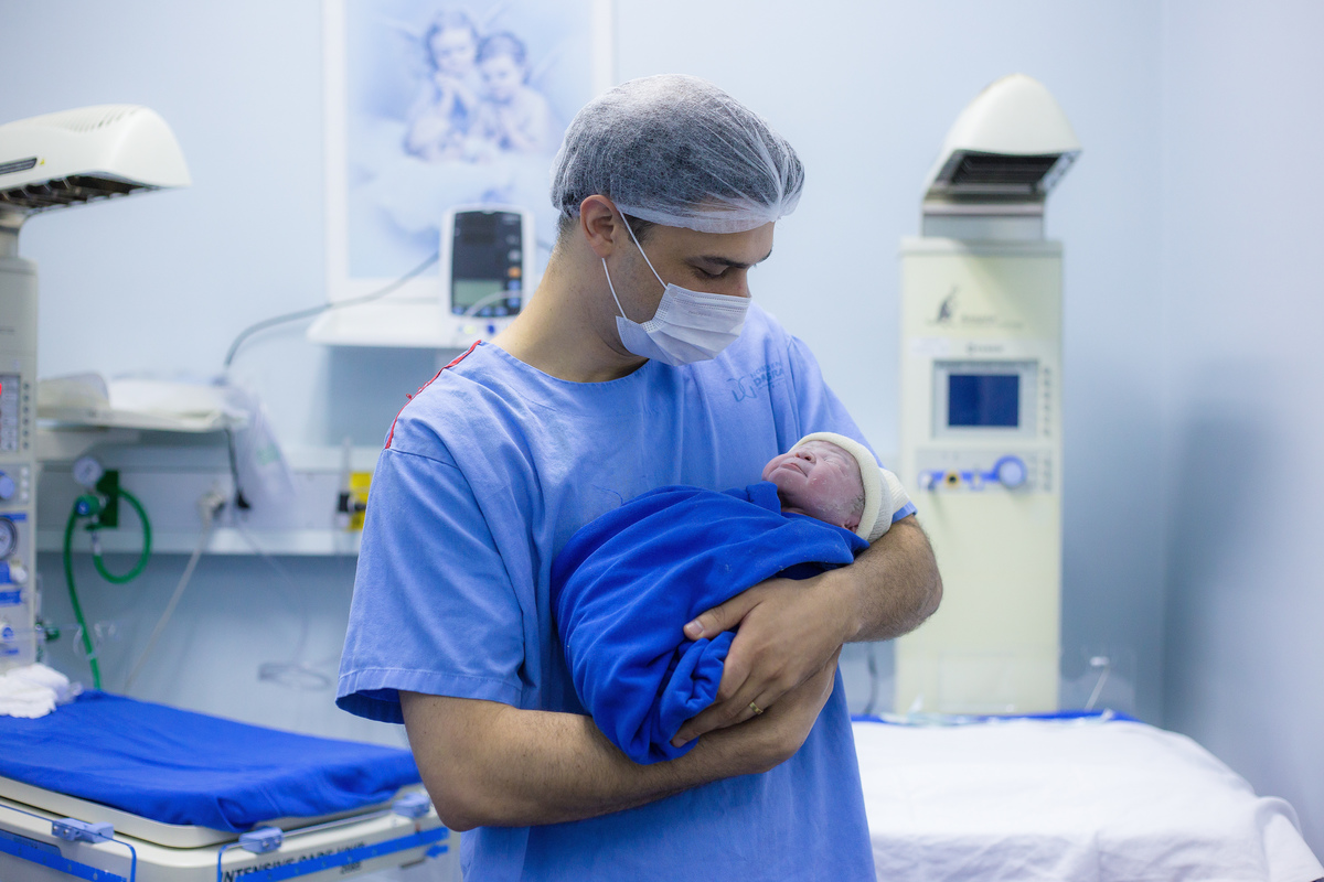 Nascimento, parto, cesariana, hospital, neném, semanas.