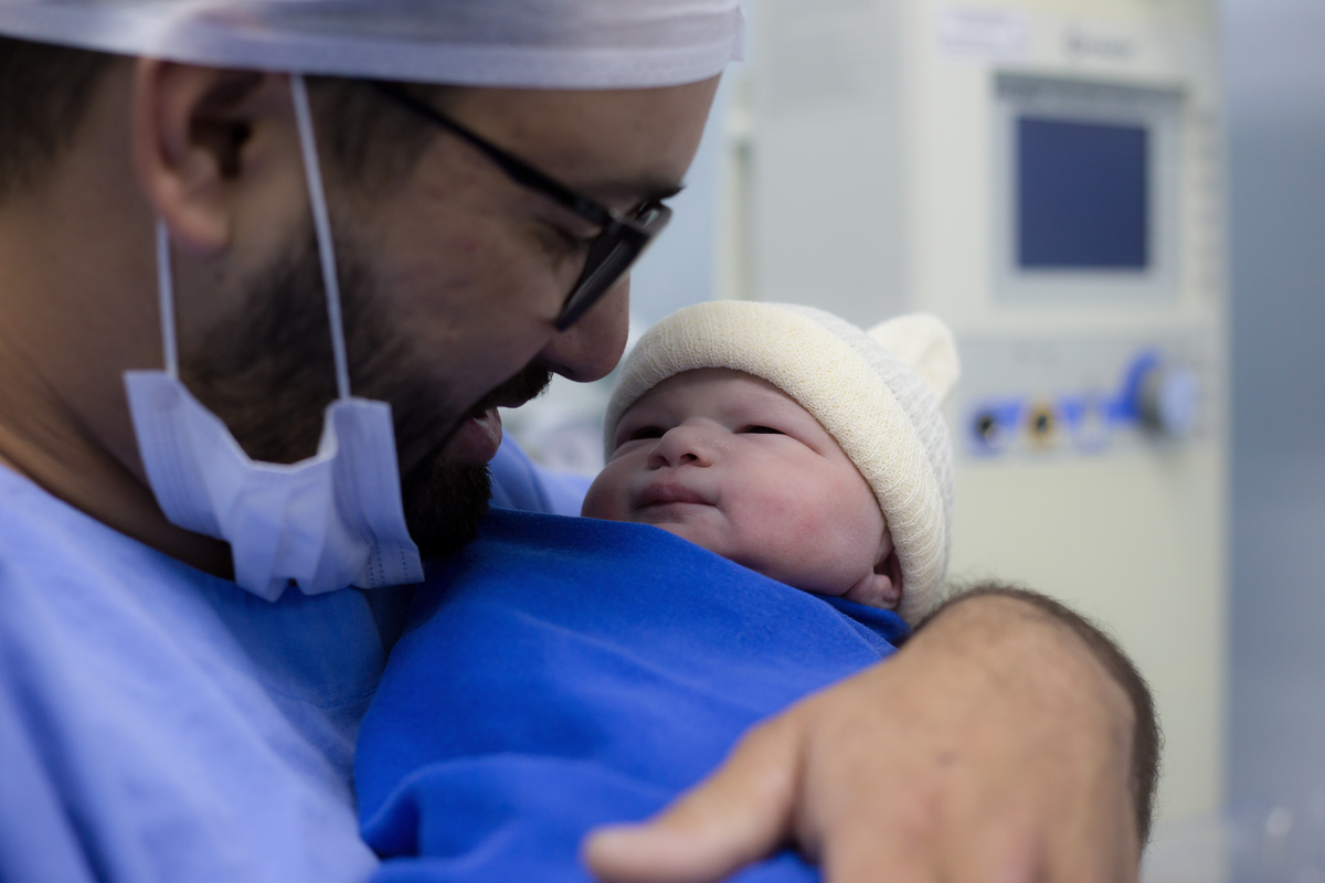 Nascimento, parto, cesariana, hospital, neném, semanas.