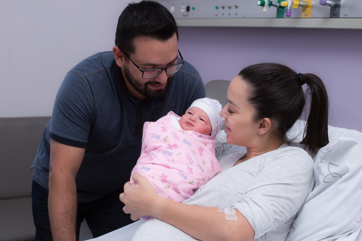 Nascimento, parto, cesariana, hospital, neném, semanas.