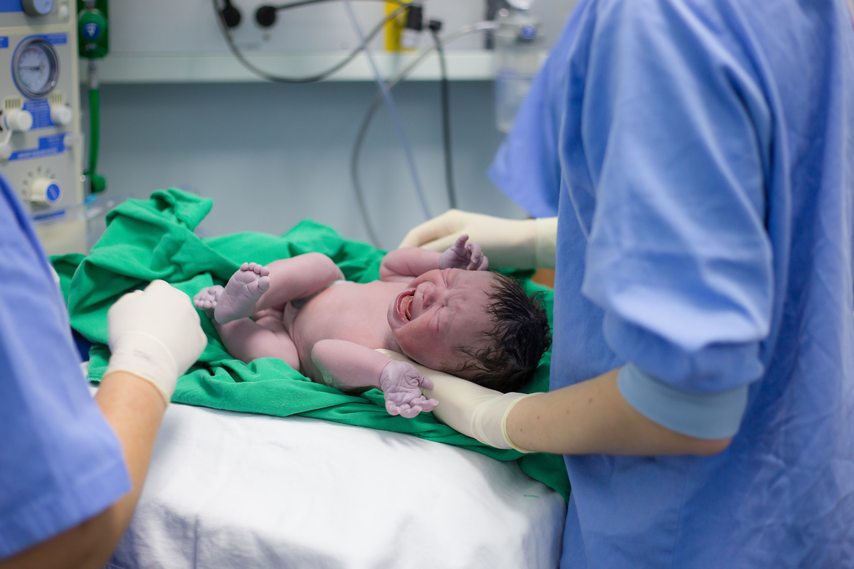 Nascimento, parto, cesariana, hospital, neném, semanas.
