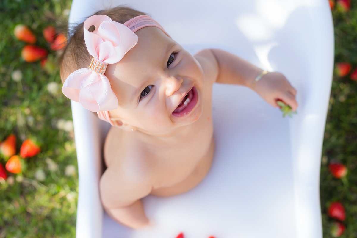 Família, criança, infantil, bagunça, smash the cake, smash the water, alegria.