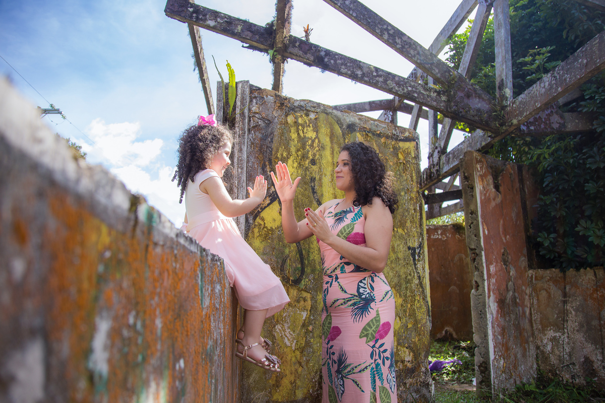 Família, criança, infantil, bagunça, smash the cake, smash the water, alegria. 