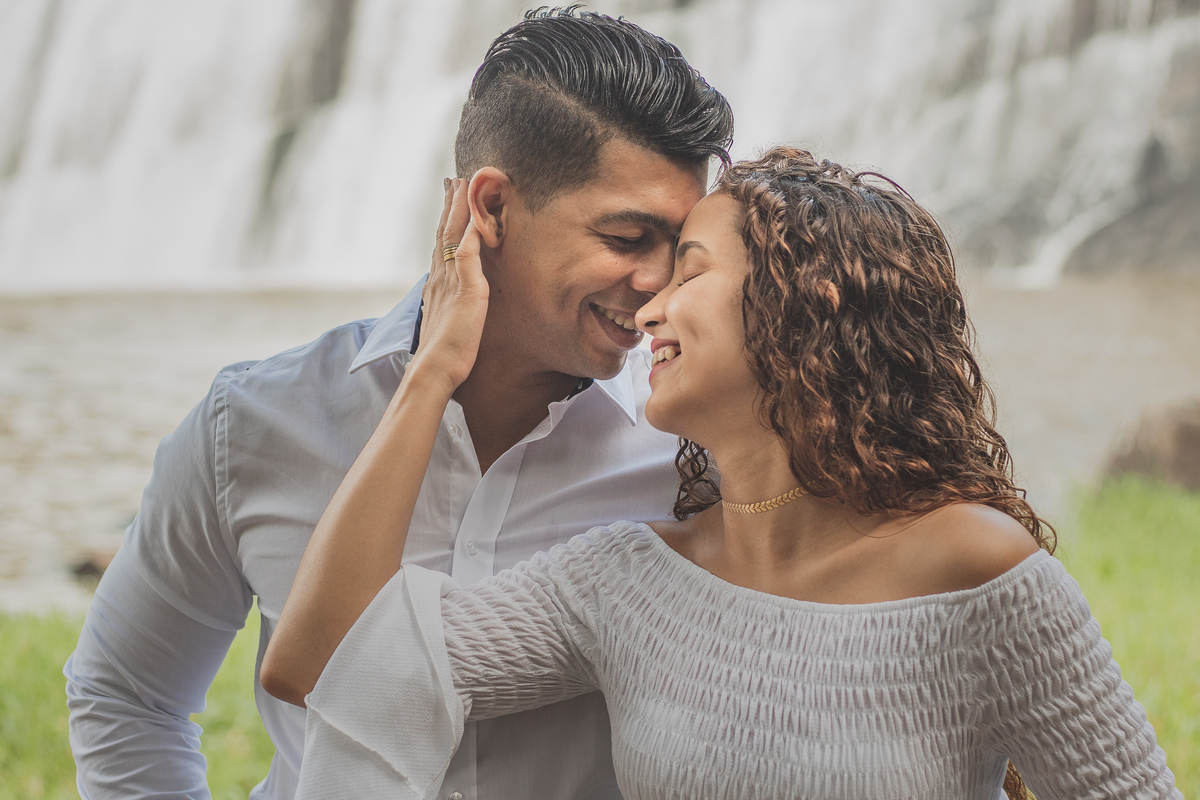 Imagem capa - 5 DICAS PARA UM ENSAIO DE CASAL PERFEITO por Léo Barbosa Fotografia
