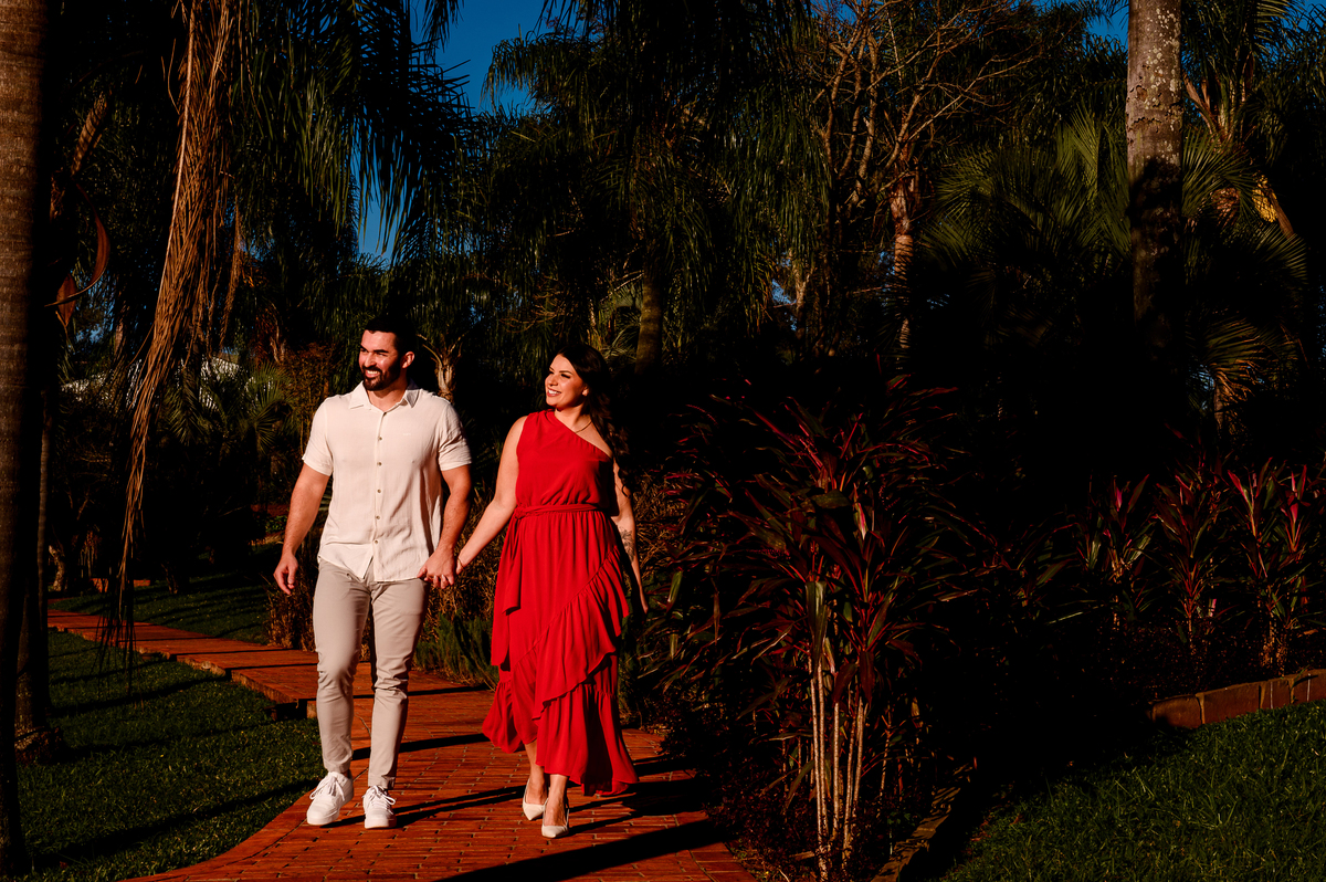 ensaio pré casamento externo casal foto bruna e welison lago das palmeiras