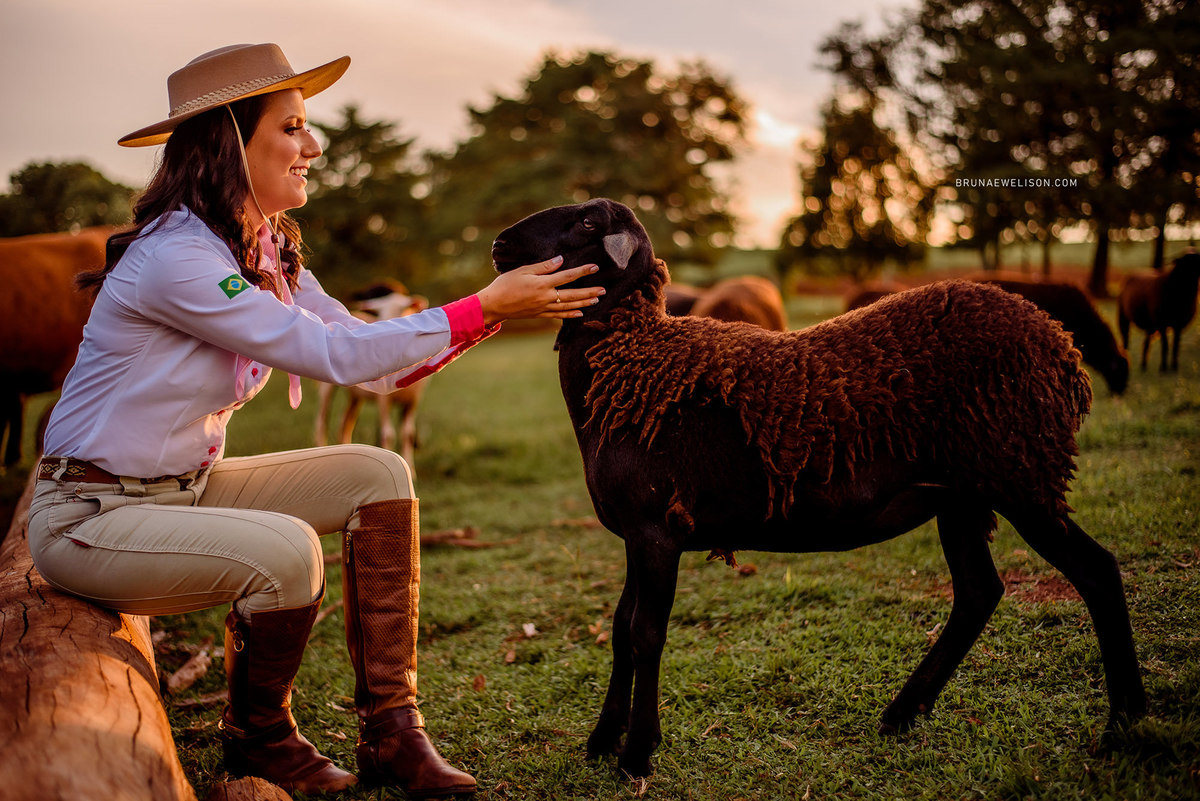 fotografia feminina bruna e welison fotografos não me toque tapera lagoa dos tres cantos book foto mulher externo 