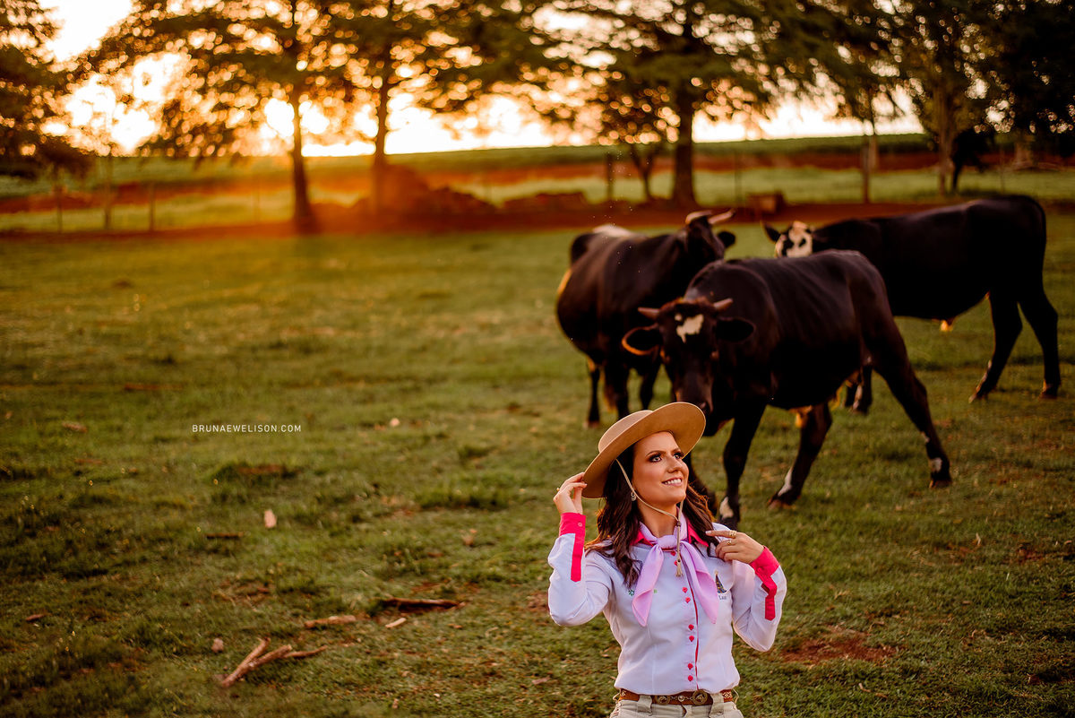 fotografia feminina bruna e welison fotografos não me toque tapera lagoa dos tres cantos book foto mulher externo 