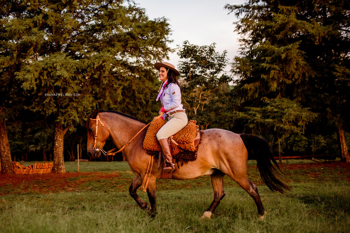 fotografia feminina bruna e welison fotografos não me toque tapera lagoa dos tres cantos book foto mulher externo 