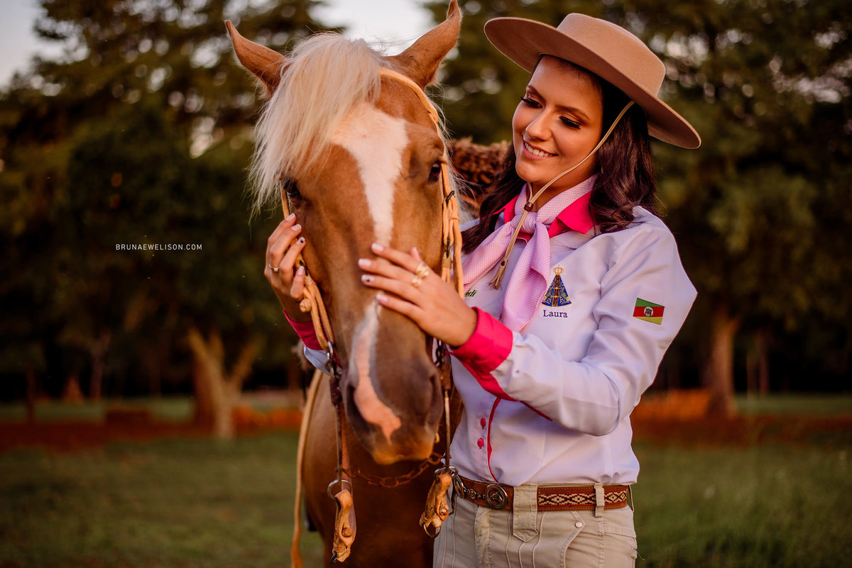 fotografia feminina bruna e welison fotografos não me toque tapera lagoa dos tres cantos book foto mulher externo 