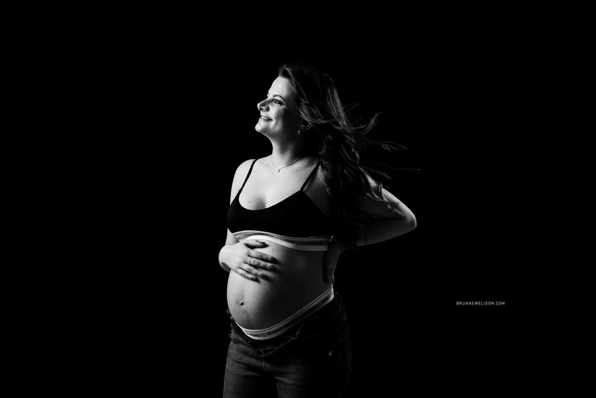 ensaio gestante fotografia bruna e welison sessão gravida estudio foto book clean atemporal fotografo