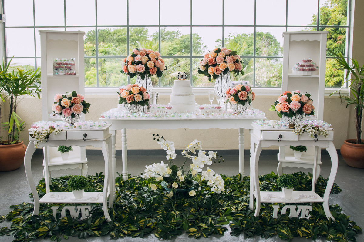 Decoração de casamento, mesa do bolo