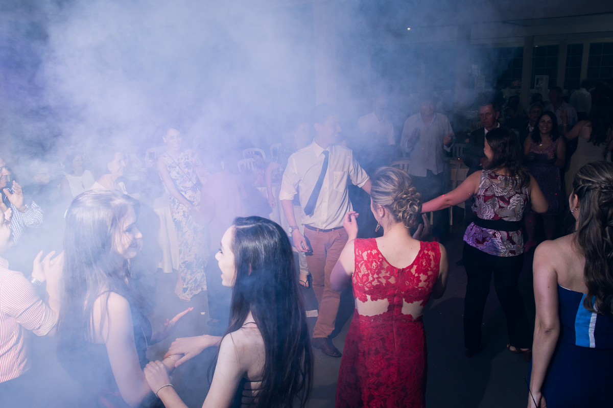 Momentos espontâneos na festa de casamento