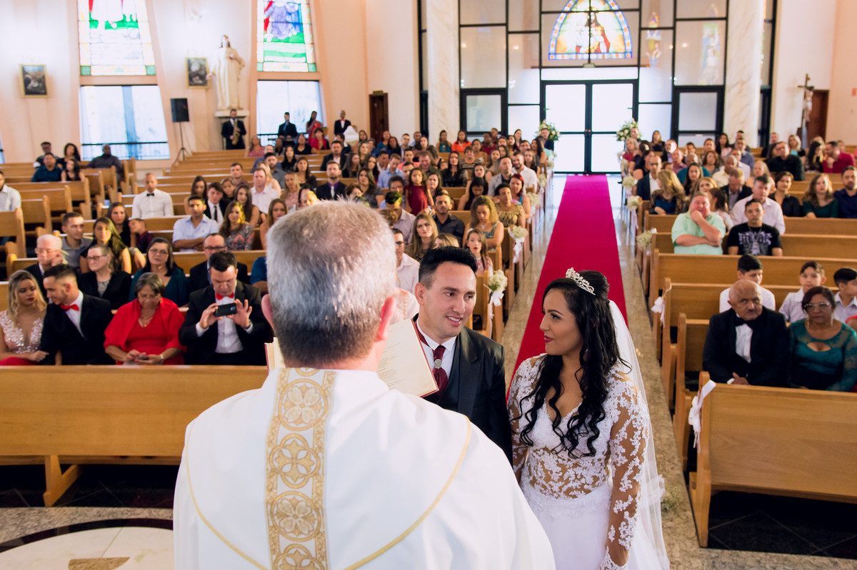 Fotografia espontânea durante celebração de casamento
