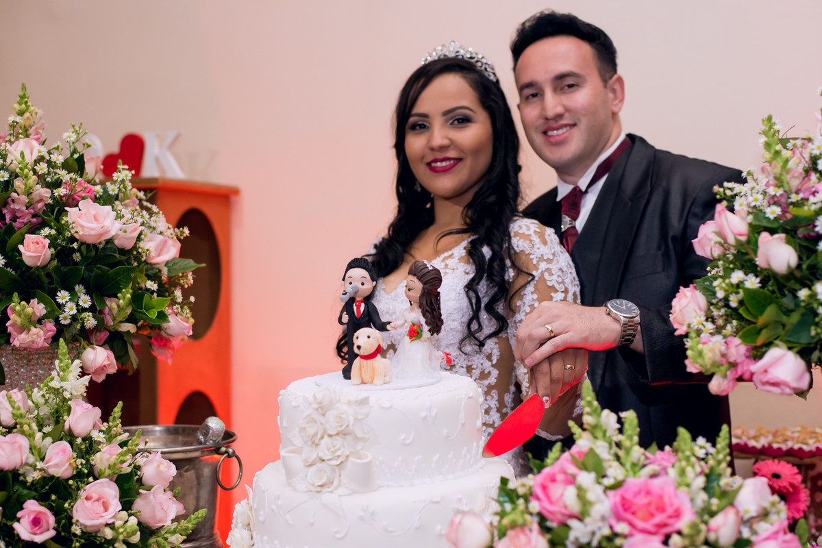 Fotografia tradicional na mesa do bolo no espaço Mallavazi Festas e Buffet, Jundiaí, São Paulo