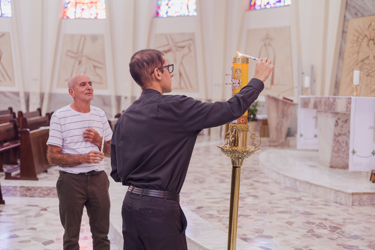 FOTOGRAFIA DE BATISMO, IGREJA CATOLICA, PAROQUIA SÃO JOÃO BATISTA, JUNDIAI, SÃO PAULO