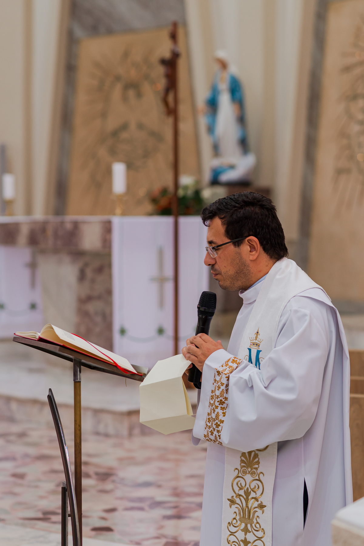 FOTOGRAFIA DE BATISMO, IGREJA CATOLICA, PAROQUIA SÃO JOÃO BATISTA, JUNDIAI, SÃO PAULO