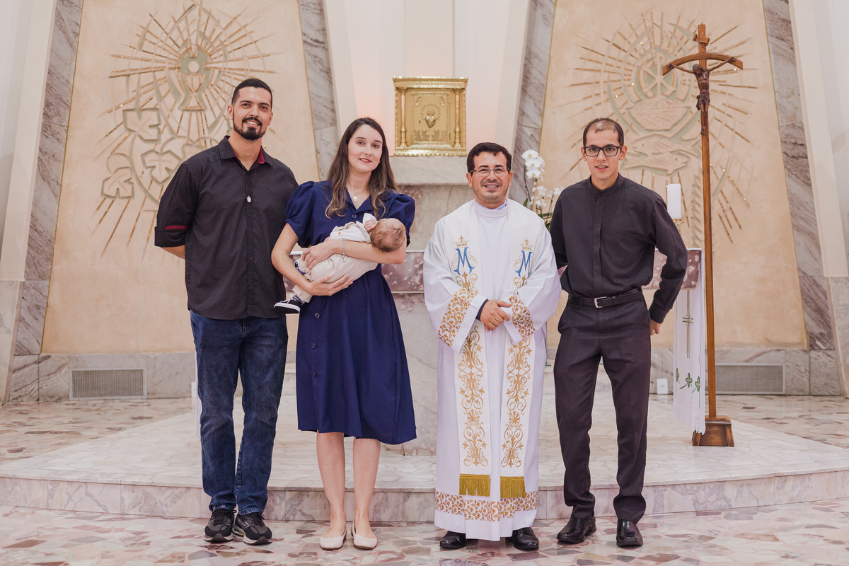 FOTOGRAFIA DE BATISMO, IGREJA CATOLICA, PAROQUIA SÃO JOÃO BATISTA, JUNDIAI, SÃO PAULO