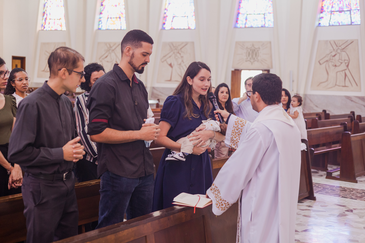 FOTOGRAFIA DE BATISMO, IGREJA CATOLICA, PAROQUIA SÃO JOÃO BATISTA, JUNDIAI, SÃO PAULO