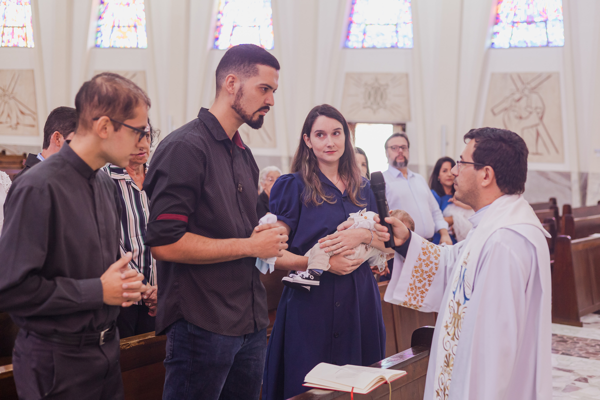 FOTOGRAFIA DE BATISMO, IGREJA CATOLICA, PAROQUIA SÃO JOÃO BATISTA, JUNDIAI, SÃO PAULO