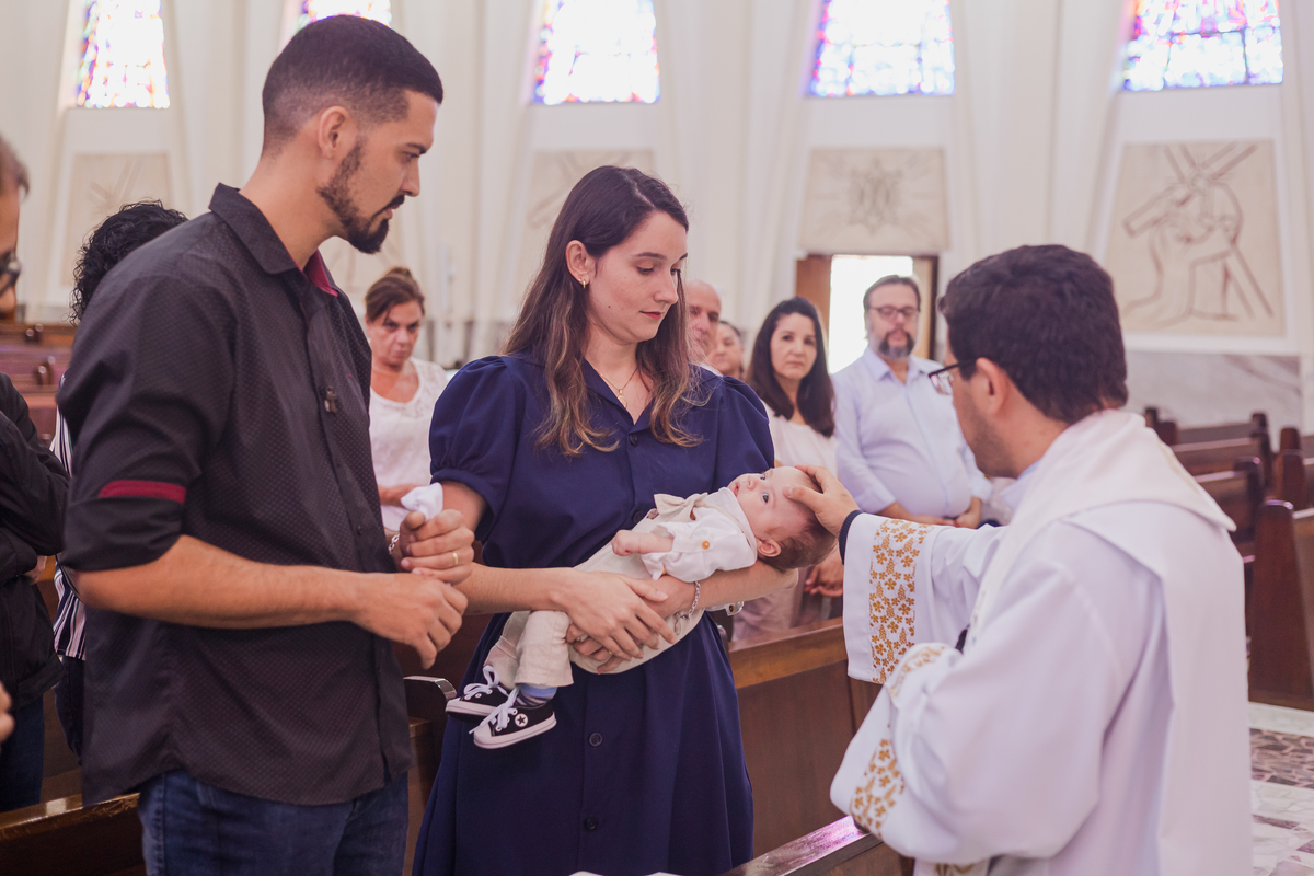 FOTOGRAFIA DE BATISMO, IGREJA CATOLICA, PAROQUIA SÃO JOÃO BATISTA, JUNDIAI, SÃO PAULO
