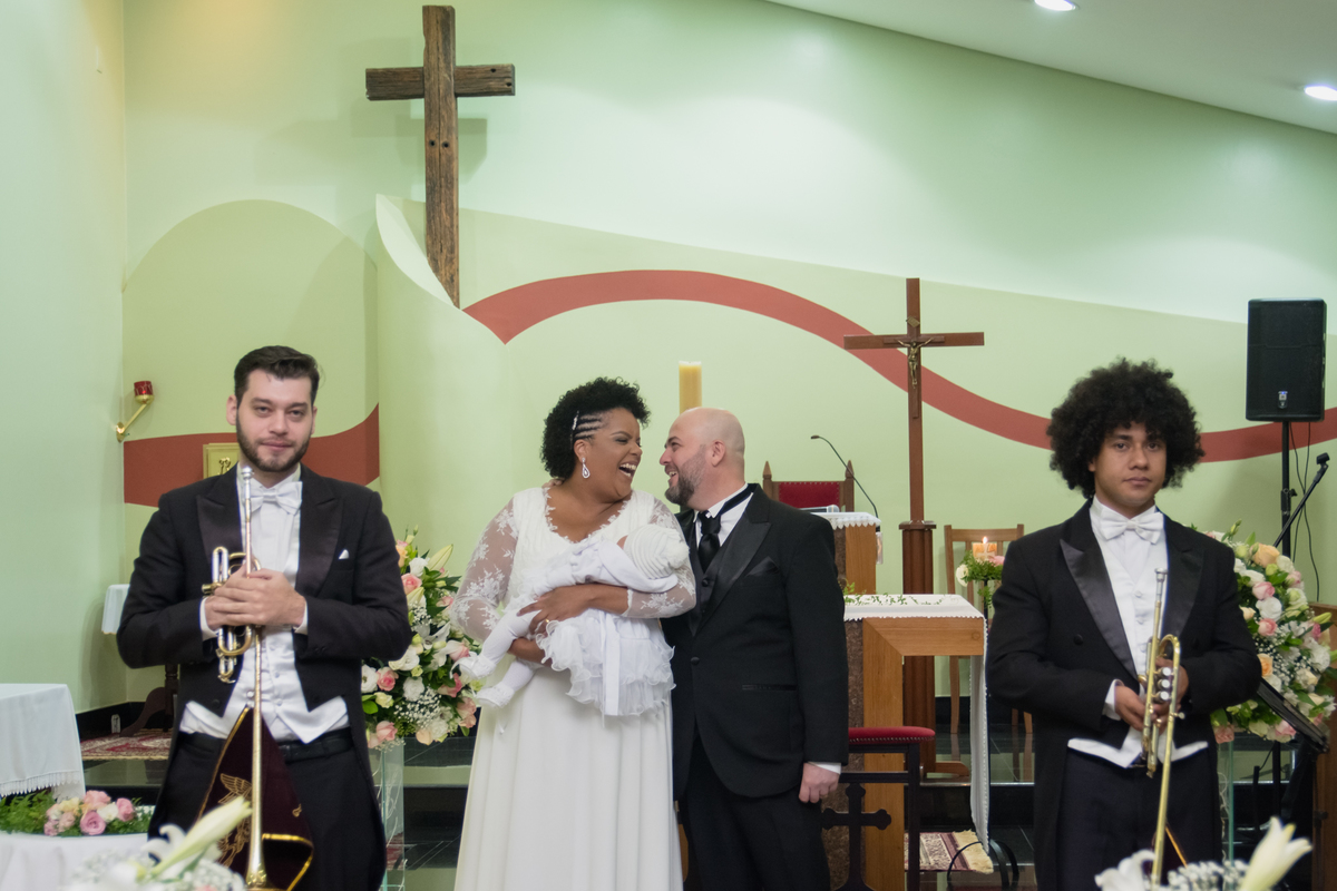 Fotografia de casamento, Fotografia espontânea, Saída dos noivos da igreja