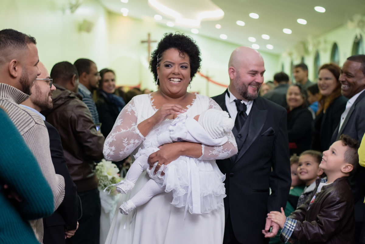 Fotografia de casamento, Fotografia espontânea, Saída dos noivos da igreja