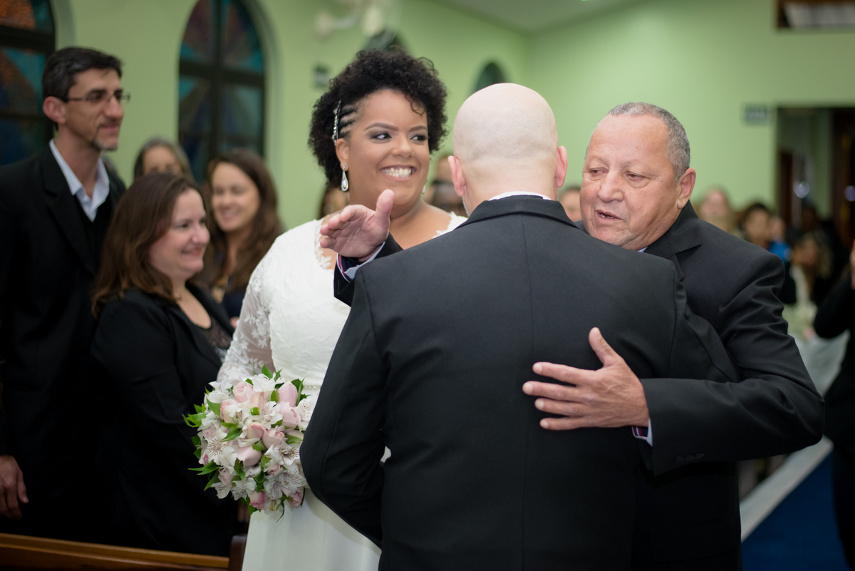 Fotografa de casamento espontânea, entrada da noiva
