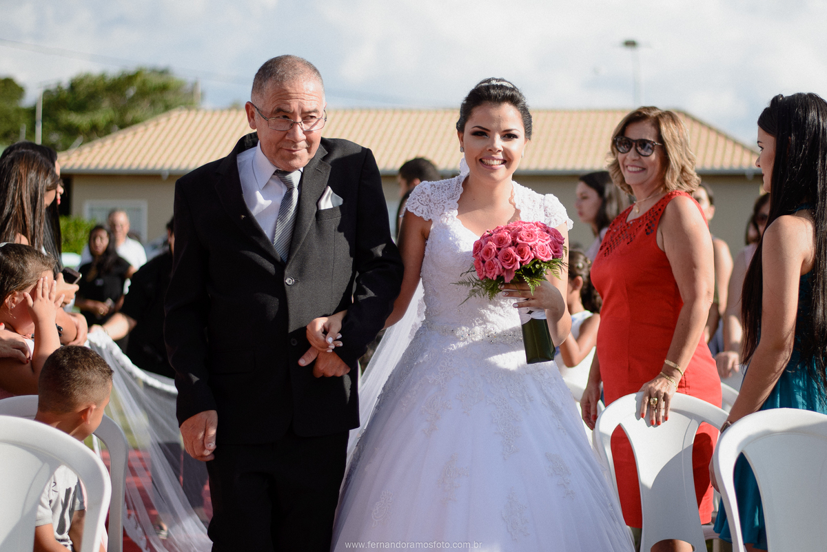 ENTRADA DA NOIVA, CERIMÔNIA DE CASAMENTO AO AR LIVRE, CHÁCARA JUNDIAÍ, CASAMENTO EM JUNDIAÍ, SÃO PAULO