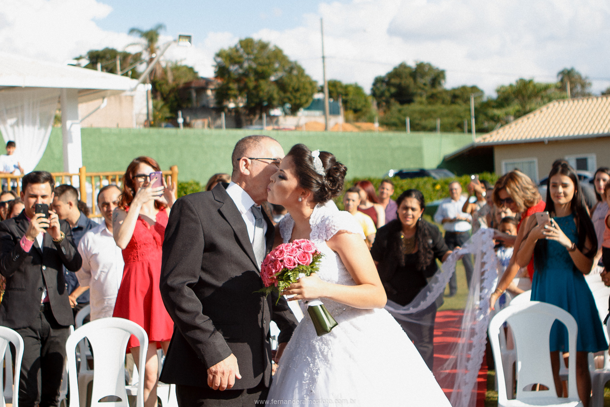 ENTRADA DA NOIVA, CERIMÔNIA DE CASAMENTO AO AR LIVRE, CHÁCARA JUNDIAÍ, CASAMENTO EM JUNDIAÍ, SÃO PAULO