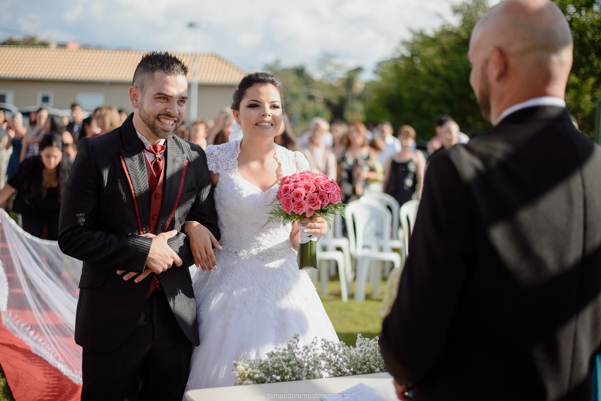 CERIMÔNIA DE CASAMENTO AO AR LIVRE, FOTOGRAFIA ESPONTÂNEA DE CASAMENTO, CASAMENTO NA CHÁCARA JUNDIAÍ, CASAMENTO DE DIA, FOTÓGRAFO DE CASAMENTO EM JUNDIAÍ