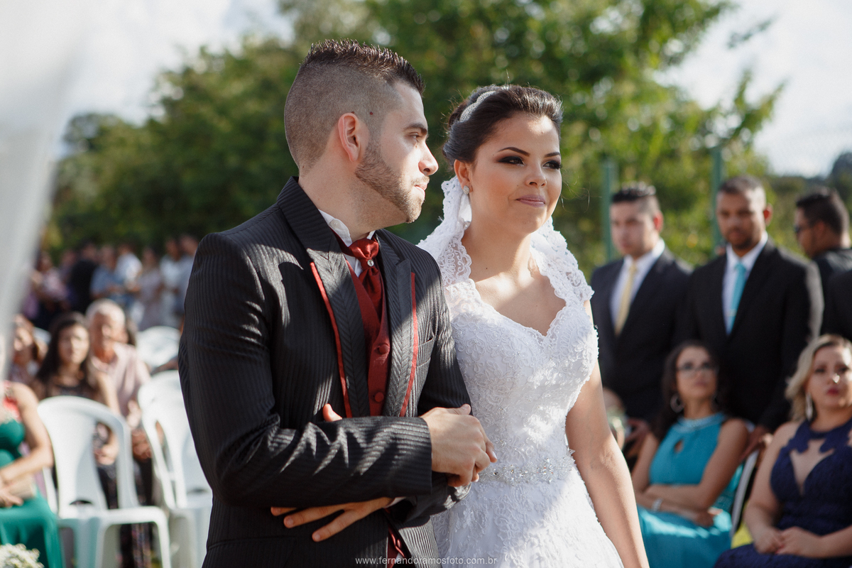 CERIMÔNIA DE CASAMENTO AO AR LIVRE, FOTOGRAFIA ESPONTÂNEA DE CASAMENTO, CASAMENTO NA CHÁCARA JUNDIAÍ, CASAMENTO DE DIA, FOTÓGRAFO DE CASAMENTO EM JUNDIAÍ