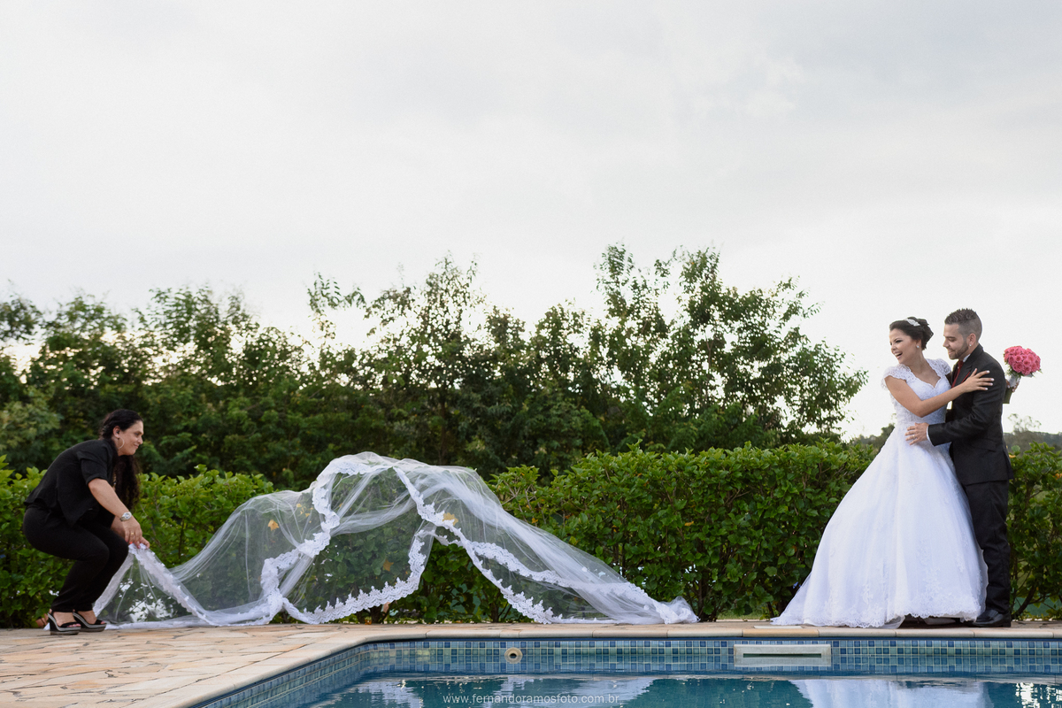 ENSAIO PÓS-CASAMENTO, FOTOGRAFIAS ESPONTÂNEAS, FOTOGRAFIA CRIATIVA, CHÁCARA JUNDIAÍ, CASAMENTO AO AR LIVRE