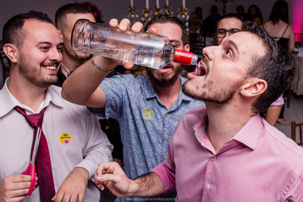 FOTOS ESPONTÂNEAS DURANTE FESTA DE CASAMENTO NO BUFFET SPAZIO MASSIMO, JUNDIAÍ  SÃO PAULO
