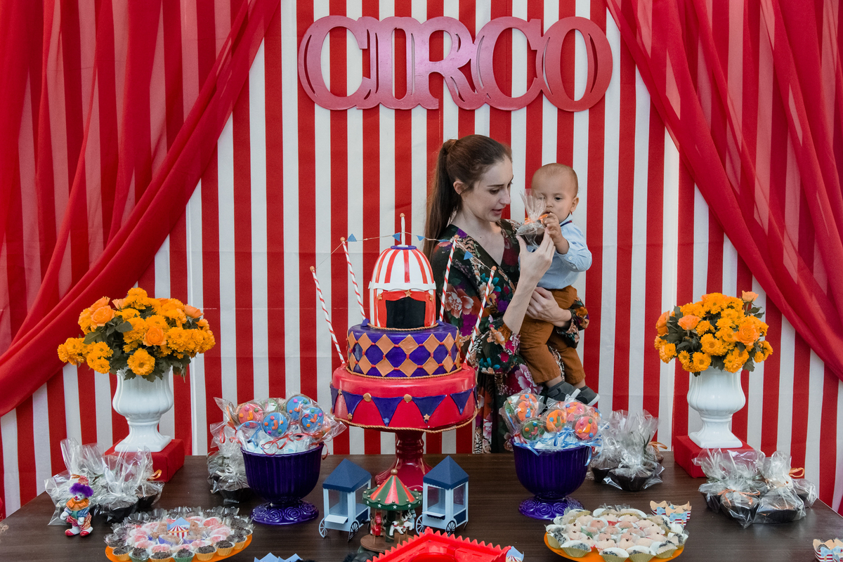 Mesa de bolo de circo, decoração de festa infantil de circo, Fotógrafo de aniversário infantil, festa de criança, fotos de aniversário infantil, fotógrafo aniversário de 1 ano, fotos de aniversário de um ano