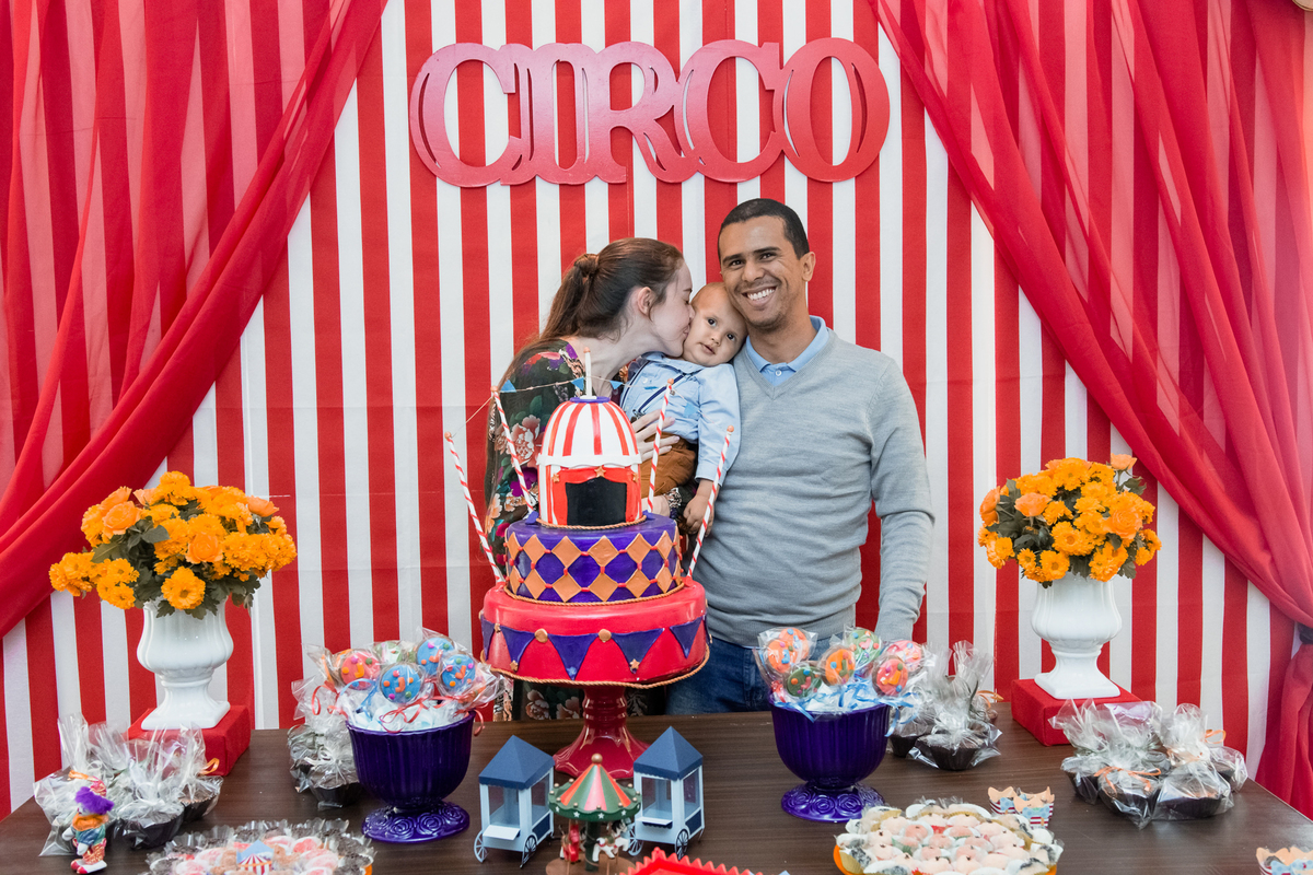 Mesa de bolo de circo, decoração de festa infantil de circo, Fotógrafo de aniversário infantil, festa de criança, fotos de aniversário infantil, fotógrafo aniversário de 1 ano, fotos de aniversário de um ano