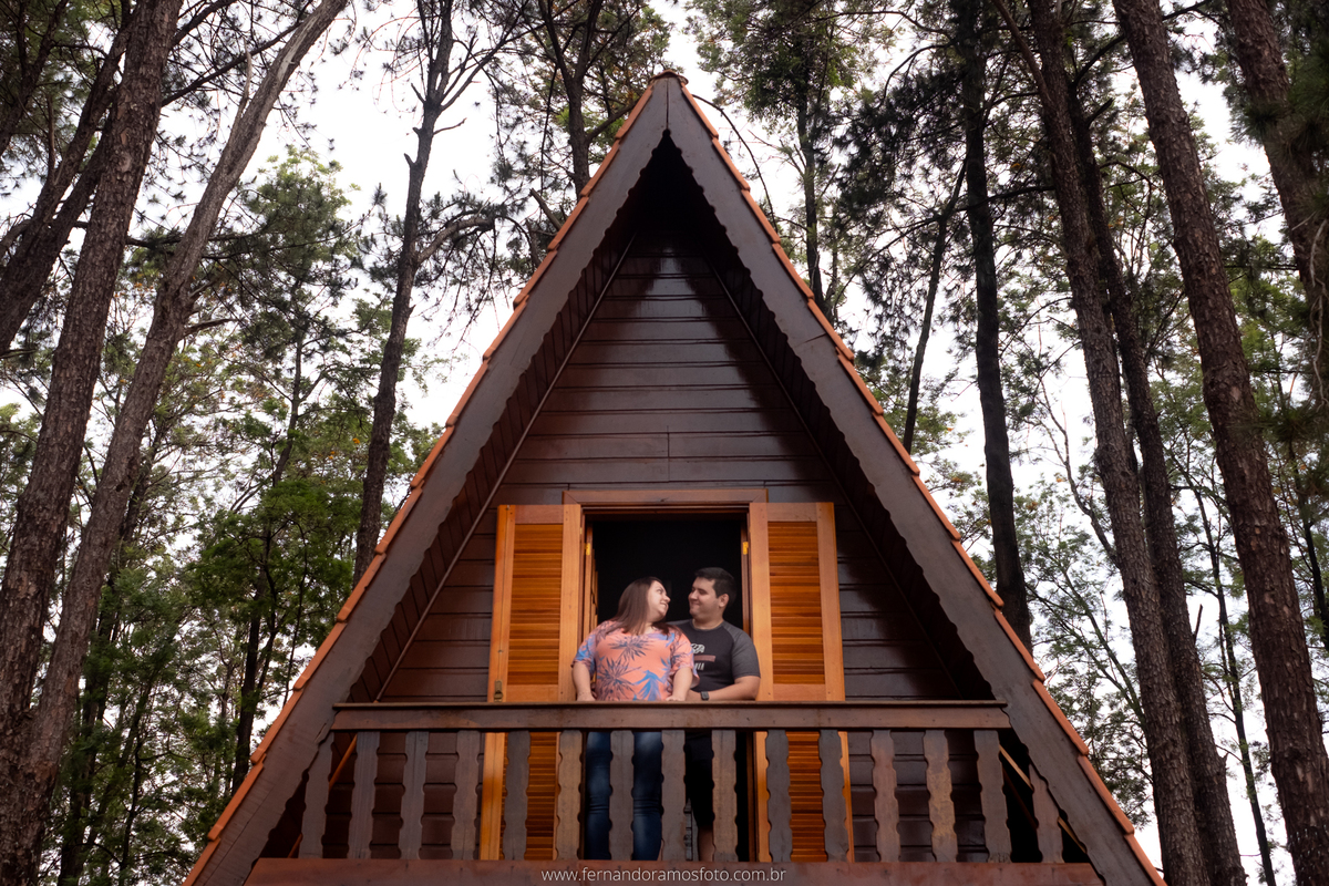 ENSAIO PRÉ-CASAMENTO, PRÉ-WEDDING, HOLAMBRA, CIDADE DAS FLORES, CHALÉ, FOTOGRAFIA DE CASAMENTO, NOIVOS, FOTOS ESPONTÂNEAS, FOTOGRAFO DE CASAMENTO SP