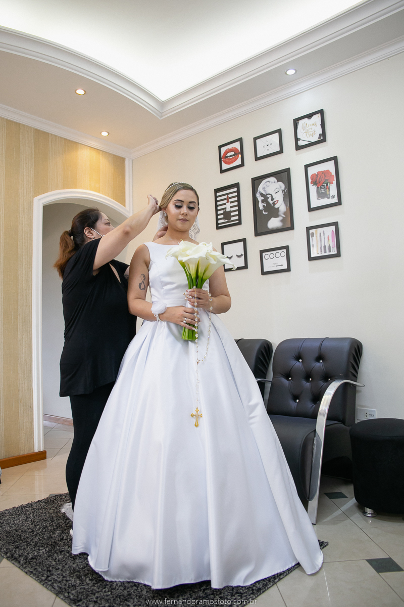 DIA DA NOIVA, CASAMENTO EM JUNDIAÍ, ETERNIZE EVENTOS, SANTUÁRIO DIOCESANO NOSSA SENHORA APARECIDA, VESTIDO DE NOIVA, DETALHES CASAMENTO, FOTOGRAFIA DE  CASAMENTO, RENATA MATSUO MAKEUP, LUIGI NOIVAS, ALUGUEL DE VESTIDO DE NOIVA, BUQUÊ DE COPO DE LEITE