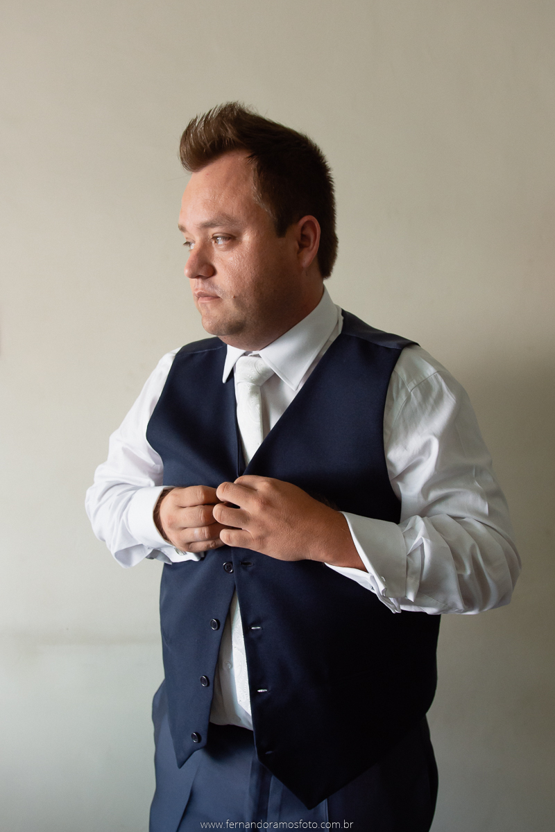 DIA DO NOIVO, BARBEARIA, FOTOGRAFIA DE CASAMENTO, CASAMENTO EM JUNDIAÍ, VICENTINI ALUGUEL DE TRAJES, TRAJES PARA NOIVO, DIA DO NOIVO NA BARBEARIA