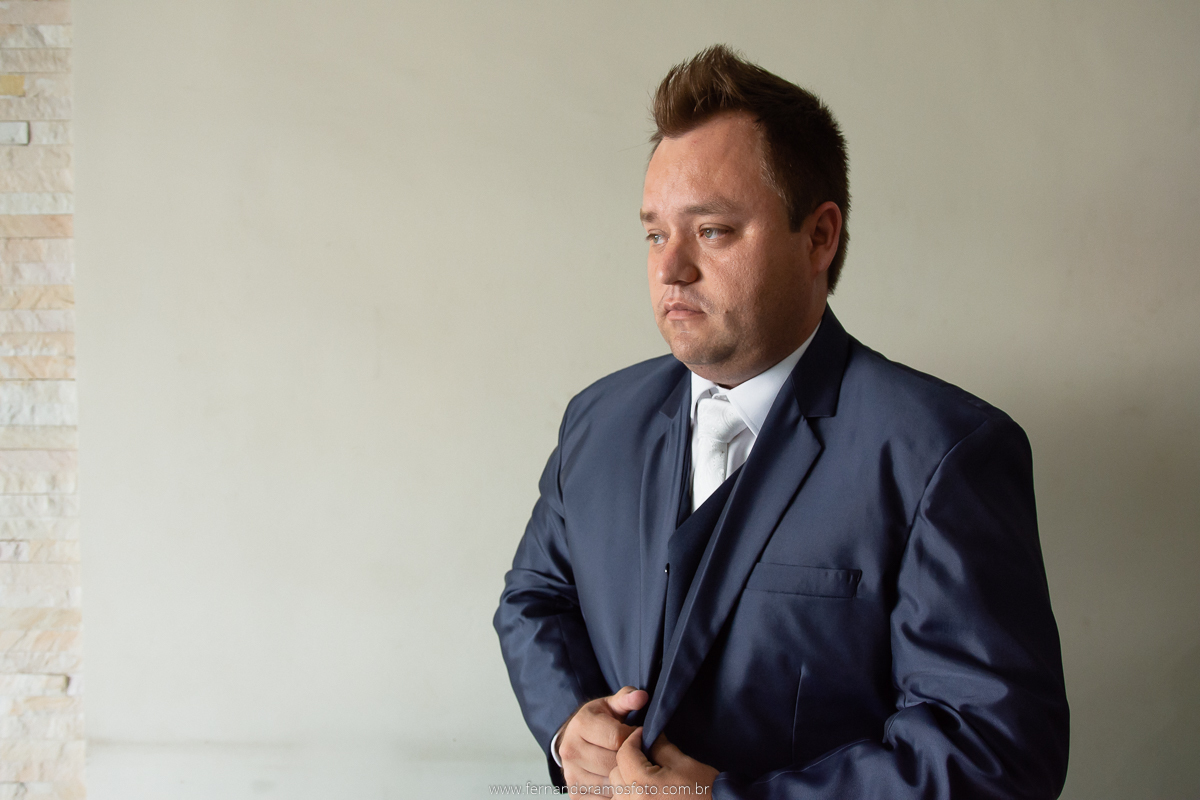 DIA DO NOIVO, BARBEARIA, FOTOGRAFIA DE CASAMENTO, CASAMENTO EM JUNDIAÍ, VICENTINI ALUGUEL DE TRAJES, TRAJES PARA NOIVO, DIA DO NOIVO NA BARBEARIA