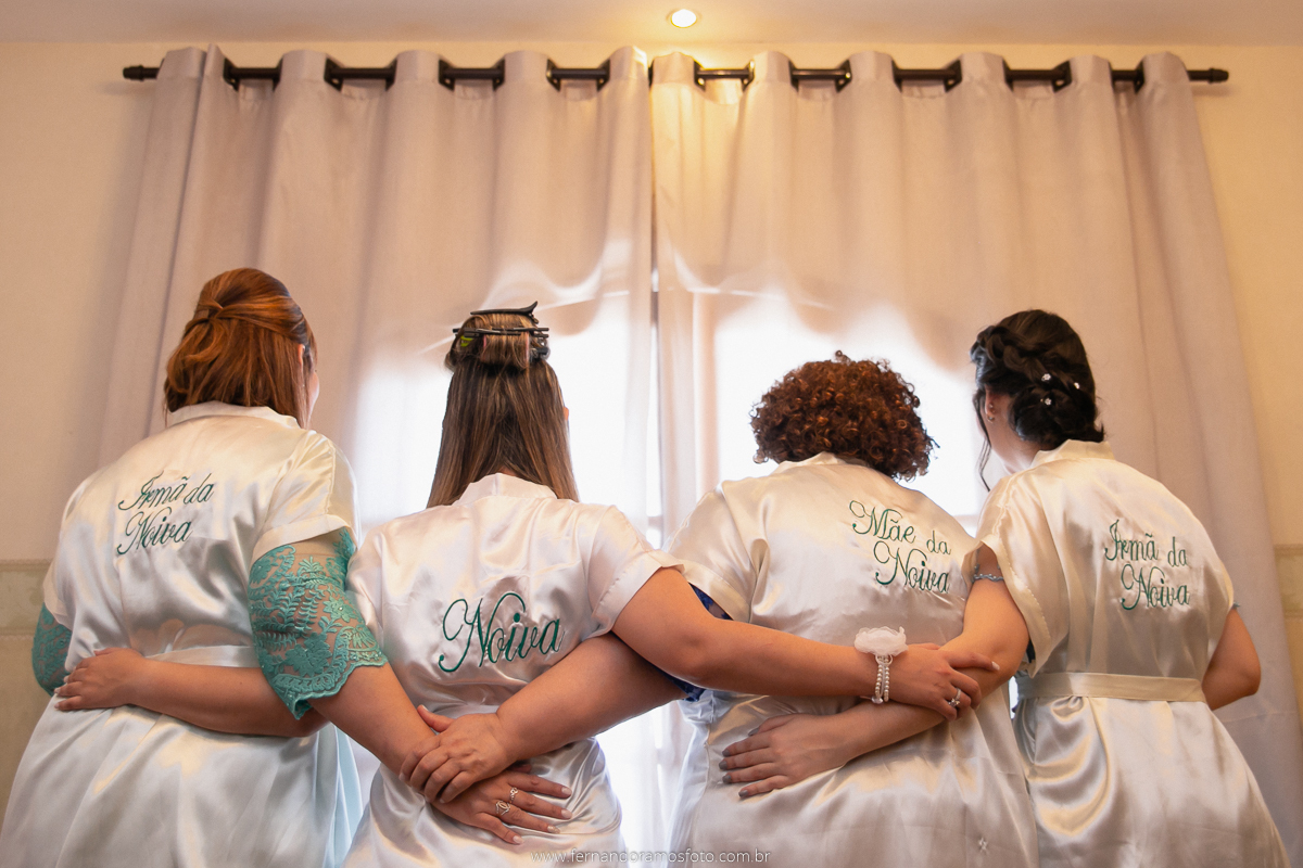 DIA DA NOIVA, CASAMENTO EM JUNDIAÍ, ETERNIZE EVENTOS, SANTUÁRIO DIOCESANO NOSSA SENHORA APARECIDA, VESTIDO DE NOIVA, DETALHES CASAMENTO, FOTOGRAFIA DE  CASAMENTO, RENATA MATSUO MAKEUP