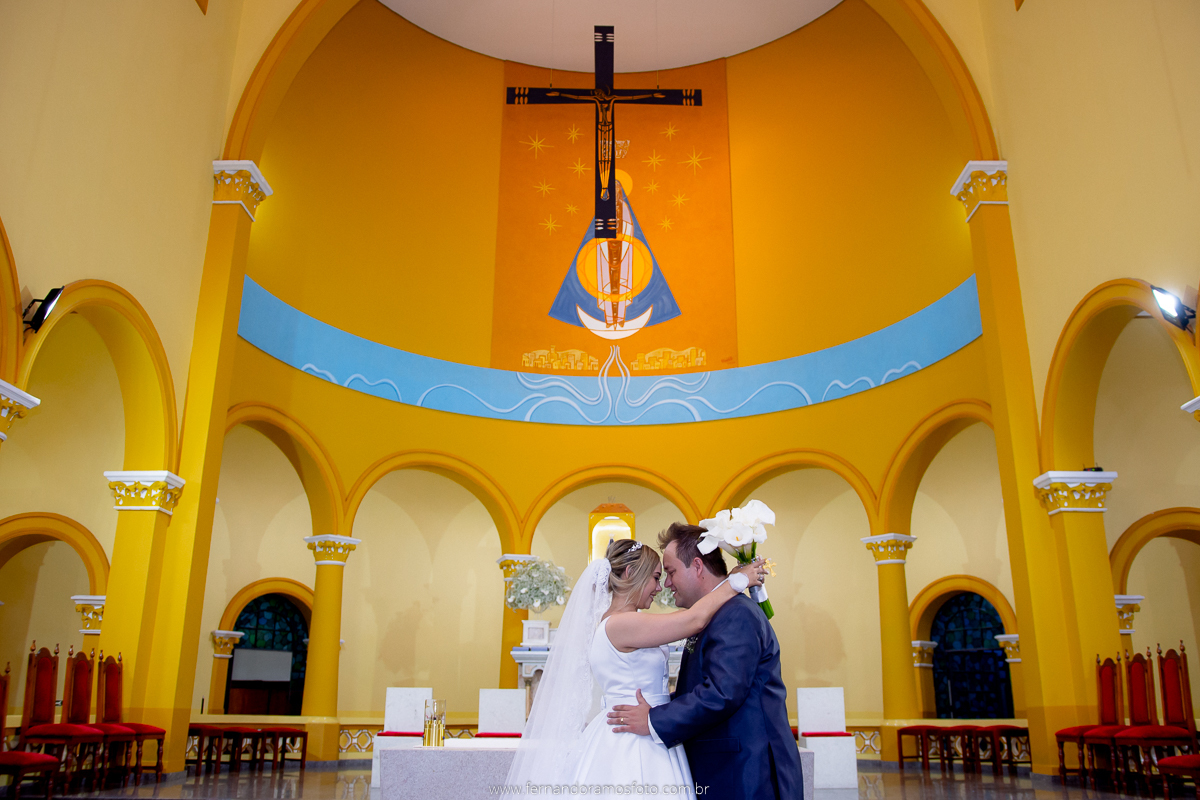 FOTOGRAFIA ESPONTÂNEA, FOTOGRAFIA DE CASAMENTO,  DIA DA NOIVA, CASAMENTO EM JUNDIAÍ, SANTUÁRIO DIOCESANO NOSSA SENHORA APARECIDA, ETERNIZE EVENTOS, FOTÓGRAFO DE CASAMENTO EM JUNDIAÍ, FOTÓGRAFO DE CASAMENTO EM ITUPEVA, ENSAIO CASAMENTO