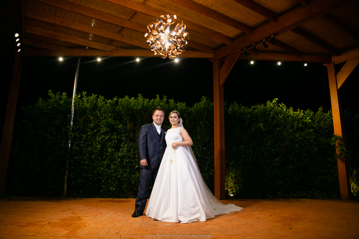 FOTOGRAFIA ESPONTÂNEA, FOTOGRAFIA DE CASAMENTO,  DIA DA NOIVA, CASAMENTO EM JUNDIAÍ, SANTUÁRIO DIOCESANO NOSSA SENHORA APARECIDA, ETERNIZE EVENTOS, FOTÓGRAFO DE CASAMENTO EM JUNDIAÍ, FOTÓGRAFO DE CASAMENTO EM ITUPEVA, ENSAIO CASAMENTO