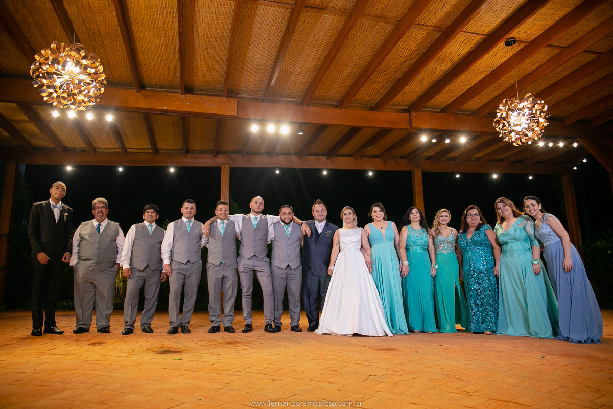 FOTOGRAFIA ESPONTÂNEA, FOTOGRAFIA DE CASAMENTO,  DIA DA NOIVA, CASAMENTO EM JUNDIAÍ, SANTUÁRIO DIOCESANO NOSSA SENHORA APARECIDA, ETERNIZE EVENTOS, FOTÓGRAFO DE CASAMENTO EM JUNDIAÍ, FOTÓGRAFO DE CASAMENTO EM ITUPEVA, ENSAIO CASAMENTO, FOTO COM PADRINHOS