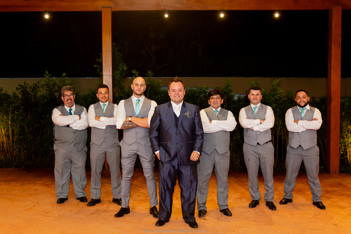 FOTOGRAFIA ESPONTÂNEA, FOTOGRAFIA DE CASAMENTO,  DIA DA NOIVA, CASAMENTO EM JUNDIAÍ, SANTUÁRIO DIOCESANO NOSSA SENHORA APARECIDA, ETERNIZE EVENTOS, FOTÓGRAFO DE CASAMENTO EM JUNDIAÍ, FOTÓGRAFO DE CASAMENTO EM ITUPEVA, ENSAIO CASAMENTO, FOTO COM PADRINHOS